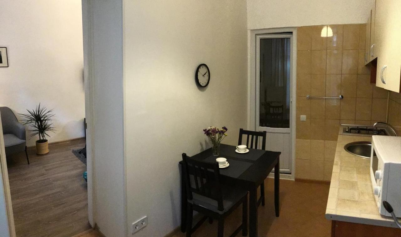 Charming Apartment Odesa Exterior photo